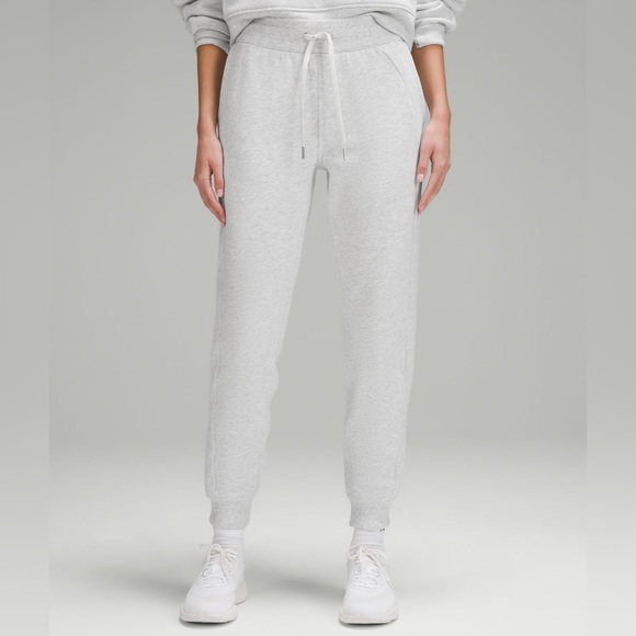 Lululemon Scuba High-Rise Jogger *Full Length - Picture 1 of 10